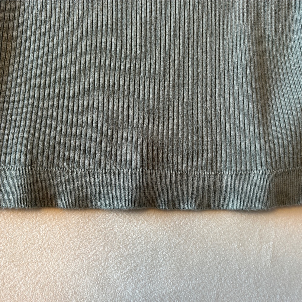 Garage Ribbed Knit Crop Top - Picture 5 of 7